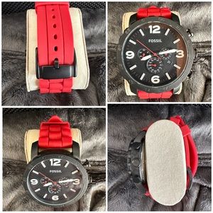 Fossil Chronograph watch with red rubber band - previously owned